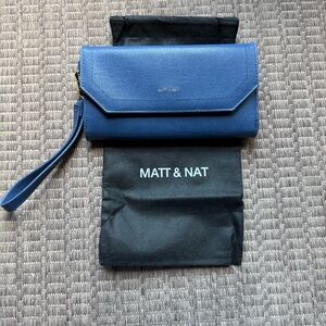Matt & Nat Riya Vegan Leather Wristlet Wallet Blue Recycled Sustainable Minimal